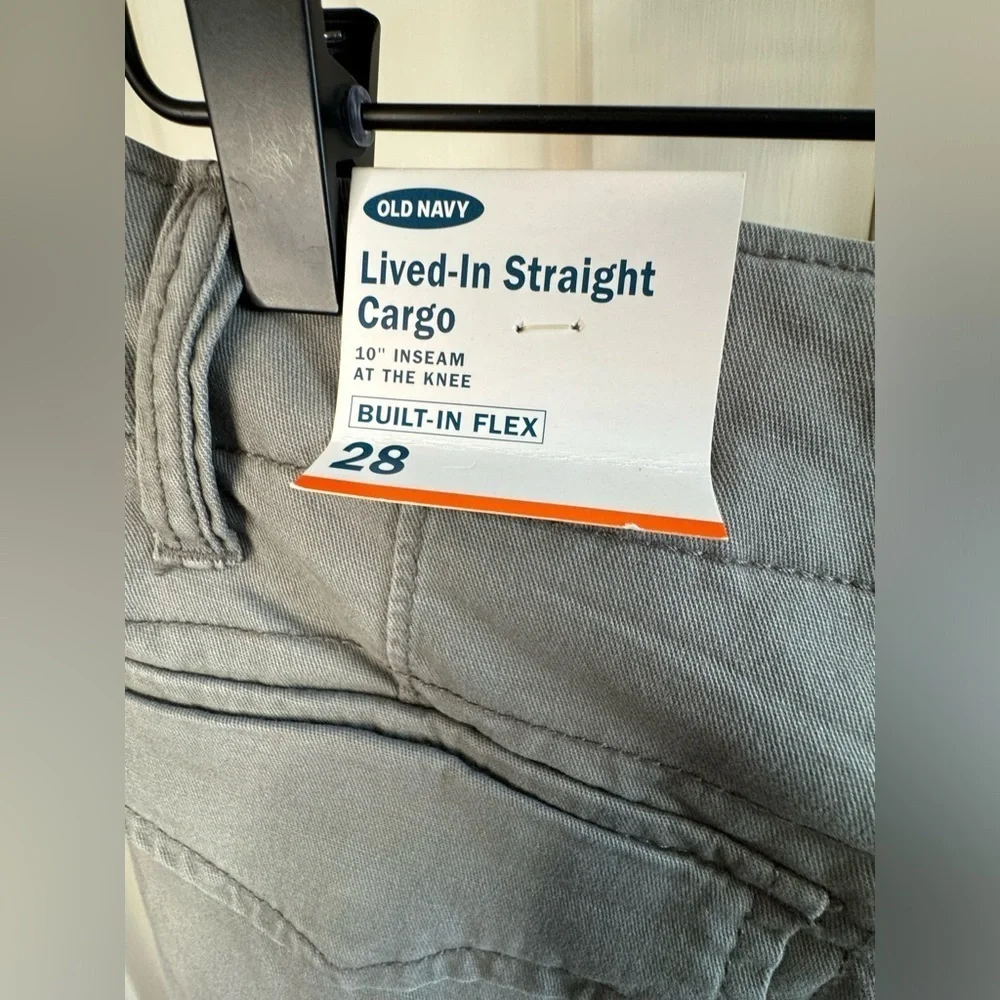 Old Navy NWT Men's Lived-In Straight Cargo Shorts in Gray Built-In Flex Size 28